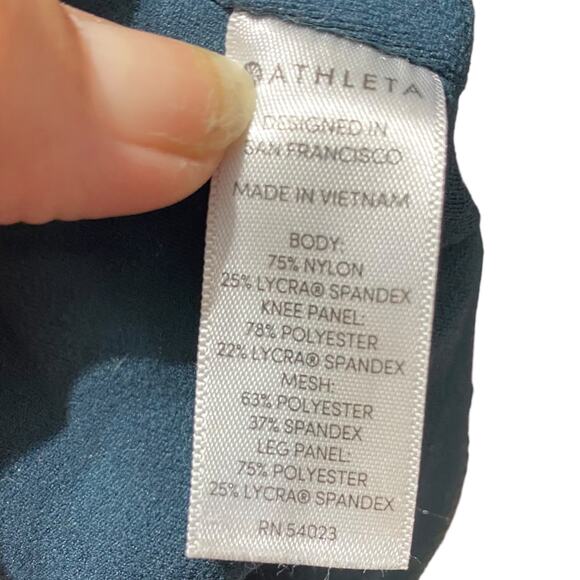 Athleta Colorblock Salutation 7/8 leggings in deep turquoise - Women's Large - Picture 7 of 9